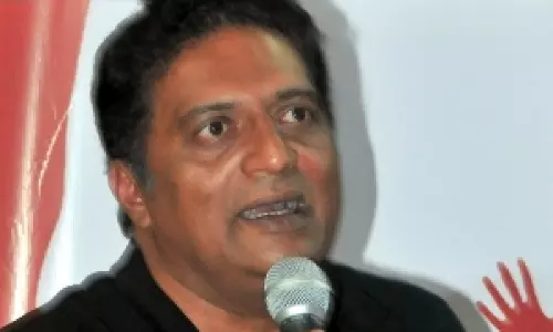 सट्टेबाजी ऐप मामले में प्रकाश राज तेलंगाना SIT के समक्ष पेश हुए