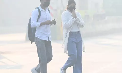 दिल्ली-एनसीआर में बढ़ता प्रदूषण बना स्वास्थ्य संकट, एक्यूआई 400 के पार पहुंचा दिल्ली-एनसीआर में बढ़ता प्रदूषण बना स्वास्थ्य संकट, एक्यूआई 400 के पार पहुंचा