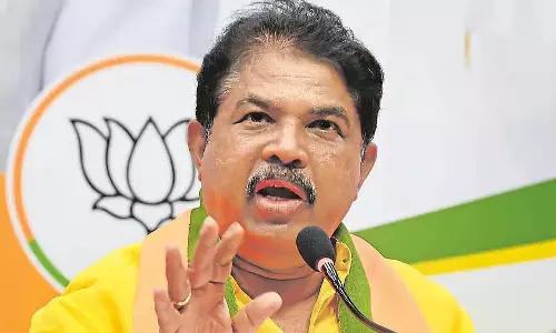 पेट्रोल की कीमत में बढ़ोतरी का प्रस्ताव: लोगों की जेब पर एक और बोझ: R. Ashok पेट्रोल की कीमत में बढ़ोतरी का प्रस्ताव: लोगों की जेब पर एक और बोझ: R. Ashok
