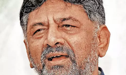 प्रधानमंत्री मोदी ने सुरंग सड़क परियोजना की सराहना की है: DK Shivakumar प्रधानमंत्री मोदी ने सुरंग सड़क परियोजना की सराहना की है: DK Shivakumar