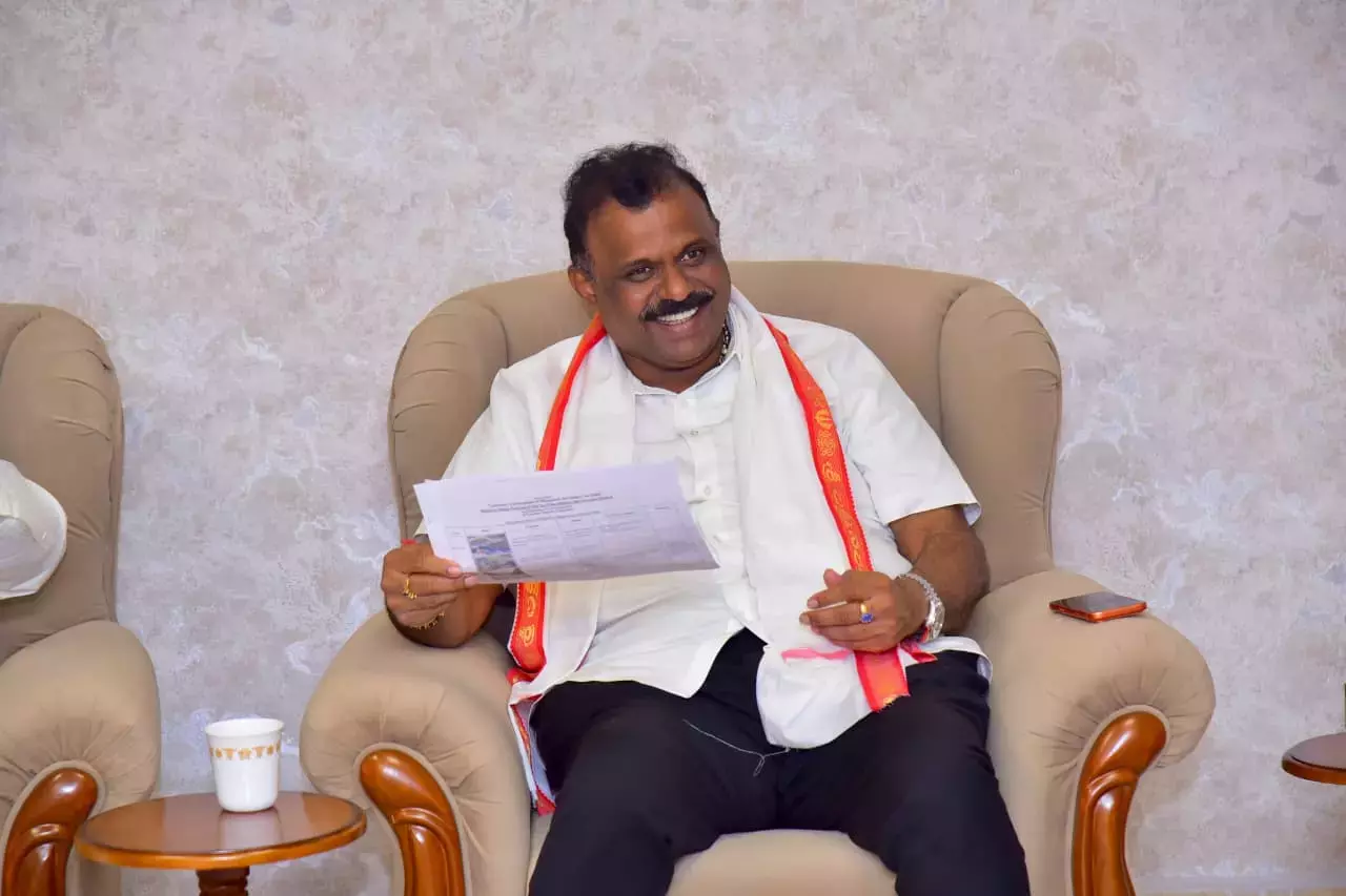 AP ने नवीकरणीय ऊर्जा कंपनियों को आवंटित भूमि का पट्टा देने का अनुरोध किया AP ने नवीकरणीय ऊर्जा कंपनियों को आवंटित भूमि का पट्टा देने का अनुरोध किया