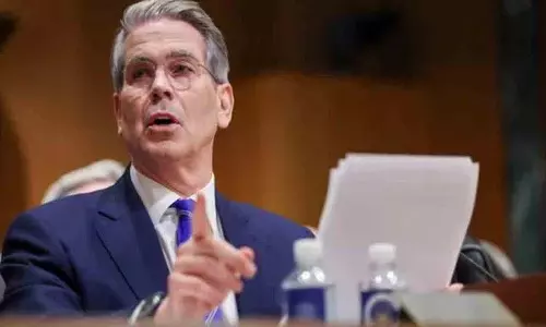 अमेरिकियों को प्रशिक्षित करें.. फिर छोड़ दें..H-1B Visas पर अमेरिकी मंत्री की प्रमुख टिप्पणियाँ