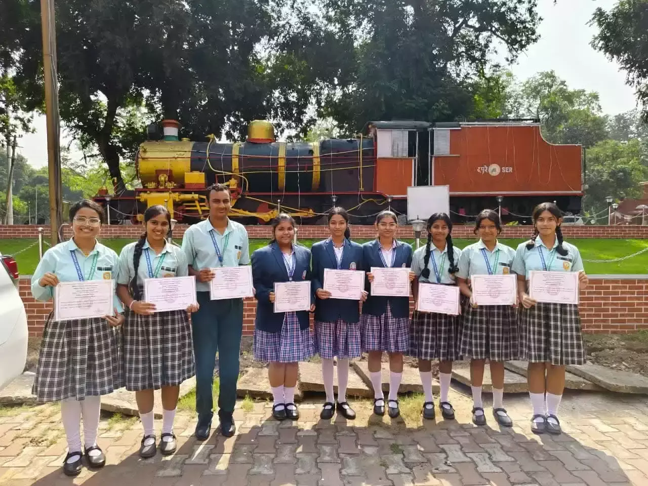 Kharagpur: खड़गपुर रेल मंडल में आयोजित हुई निबंध एवं प्रश्नोत्तरी प्रतियोगिता