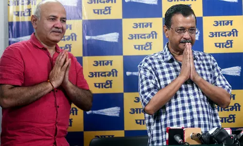 केजरीवाल, सिसोदिया और रामनिवास गोयल दिल्ली विधानसभा की विशेषाधिकार समिति के समक्ष पेश होंगे