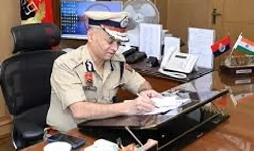 Chandigarh: हरियाणा DGP की पॉपुलैरिटी ने तोड़े रिकॉर्ड Chandigarh: हरियाणा DGP की पॉपुलैरिटी ने तोड़े रिकॉर्ड