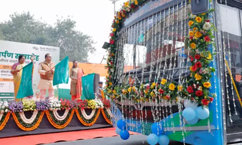 सोनीपत के लिए नई अंतरराज्यीय बस सेवा का शुभारंभ, CM ने दिखाई हरी झंडी सोनीपत के लिए नई अंतरराज्यीय बस सेवा का शुभारंभ, CM ने दिखाई हरी झंडी