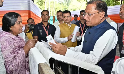 मुख्यमंत्री विष्णुदेव साय ने आमजन की समस्याएं सुनीं, मौके पर दिए त्वरित समाधान