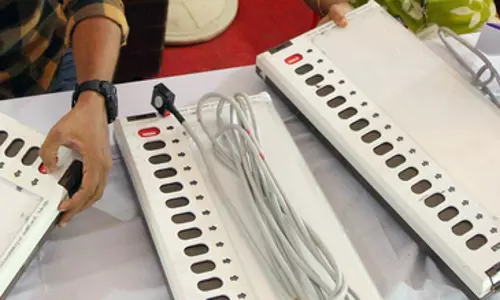 Rajasthan: सीकर के अधिकारी ने वोट चोरी के आरोपों पर सफाई दी Rajasthan: सीकर के अधिकारी ने वोट चोरी के आरोपों पर सफाई दी