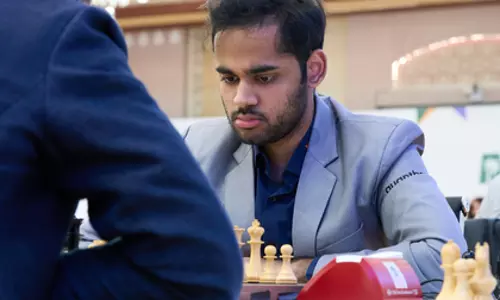 FIDE विश्व कप: एरिगैसी, हरिकृष्णा प्री-क्वार्टर में पहुंचे