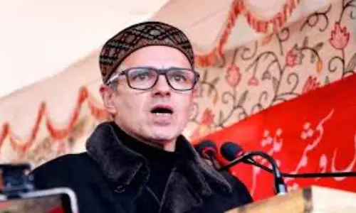 CM Abdullah ने दिल्ली कार विस्फोट की निंदा की, सभी से शांति और भाईचारा बनाए रखने का आग्रह किया