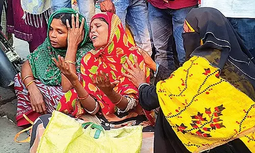 Gas cylinder फटने से बच्ची की मौत, एक ही परिवार के चार सदस्य झुलसे