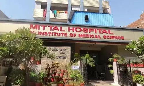 आयुष्मान से इलाज, मरीज से कैश भी लिया, पीड़ित ने की शिकायत तो धमकाने लगा अस्पताल प्रबंधन