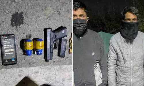सोपोर में पुलिस और SFs की संयुक्त कार्रवाई में दो हाइब्रिड आतंकवादी शबीर नजार और शबीर मीर गिरफ्तार