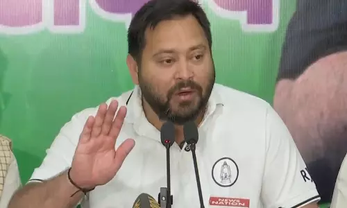 नतीजे वाले दिन से पहले तेजस्वी यादव ने Patna में बुलाई महागठबंधन की बैठक
