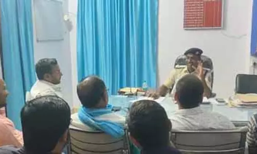 सहरसा में मतगणना को लेकर पुलिस अलर्ट, शांति बनाए रखने के लिए जनप्रतिनिधियों संग बैठक सहरसा में मतगणना को लेकर पुलिस अलर्ट, शांति बनाए रखने के लिए जनप्रतिनिधियों संग बैठक