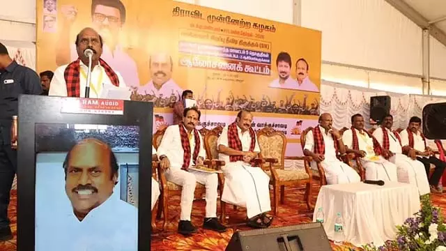 हम पर्याप्त समय की कमी के कारण एसआईआर का विरोध कर रहे हैं - Minister E.V. Velu हम पर्याप्त समय की कमी के कारण एसआईआर का विरोध कर रहे हैं - Minister E.V. Velu