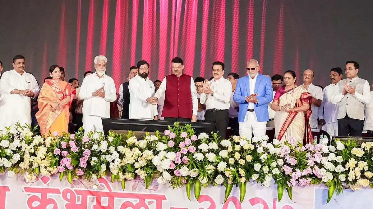 CM ने सिंहस्थ कुंभ 2026-28 से पहले नासिक में ₹5,758 करोड़ की विकास परियोजनाएं शुरू कीं CM ने सिंहस्थ कुंभ 2026-28 से पहले नासिक में ₹5,758 करोड़ की विकास परियोजनाएं शुरू कीं