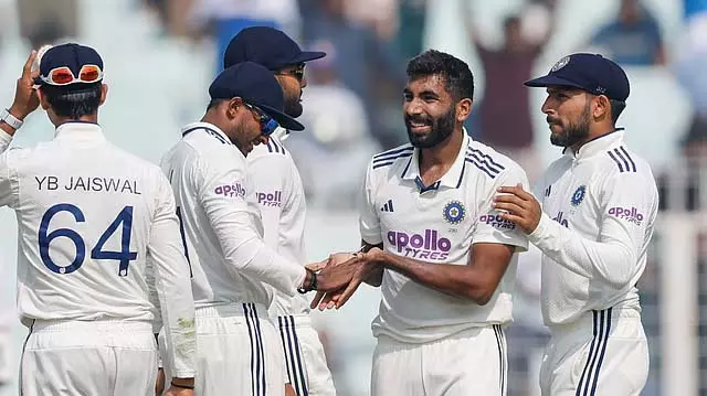 Kolkata Test : दक्षिण अफ्रीका की बल्लेबाजी, ध्रुव जुरेल, ऋषभ पंत शामिल Kolkata Test : दक्षिण अफ्रीका की बल्लेबाजी, ध्रुव जुरेल, ऋषभ पंत शामिल