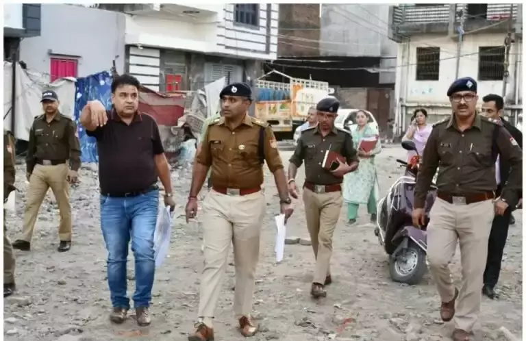 Haldwani: एसएसपी ने निर्माणाधीन पुलिस भवनों का स्थलीय निरीक्षण किया Haldwani: एसएसपी ने निर्माणाधीन पुलिस भवनों का स्थलीय निरीक्षण किया
