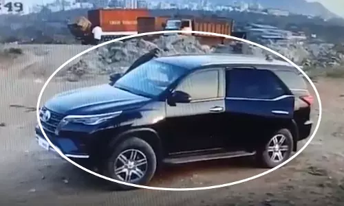 हत्याकांड का लाइव मंजर...दोस्त कैमरे में कैद
