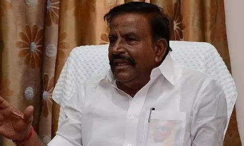 केंद्र सरकार तमिलनाडु में क्रियान्वित परियोजनाओं के लिए धन उपलब्ध नहीं करा रही है - मंत्री का आरोप केंद्र सरकार तमिलनाडु में क्रियान्वित परियोजनाओं के लिए धन उपलब्ध नहीं करा रही है - मंत्री का आरोप