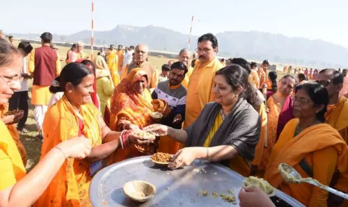 Haridwar: सेवा में सहभागी बनने साधक जन्मशताब्दी कार्यक्रम में पहुंचे Haridwar: सेवा में सहभागी बनने साधक जन्मशताब्दी कार्यक्रम में पहुंचे