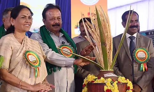 Bengaluru : केंद्रीय मंत्री शोभा करंदलाजे ने जीकेवीके कृषि मेले का उद्घाटन किया Bengaluru : केंद्रीय मंत्री शोभा करंदलाजे ने जीकेवीके कृषि मेले का उद्घाटन किया