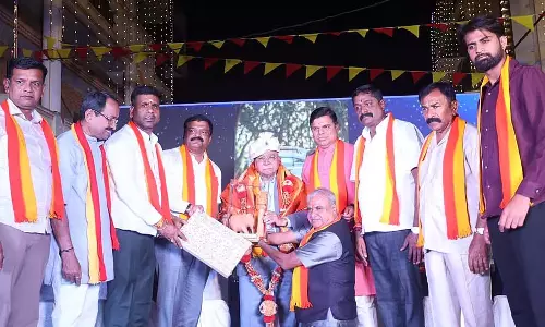 विदेशियों को भी कन्नड़ भाषा पसंद है: लेखक चंद्रशेखर कंबरा विदेशियों को भी कन्नड़ भाषा पसंद है: लेखक चंद्रशेखर कंबरा