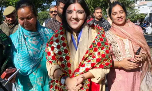 जम्मू-कश्मीर उपचुनाव में BJP ने नगरोटा विधानसभा सीट बरकरार रखी