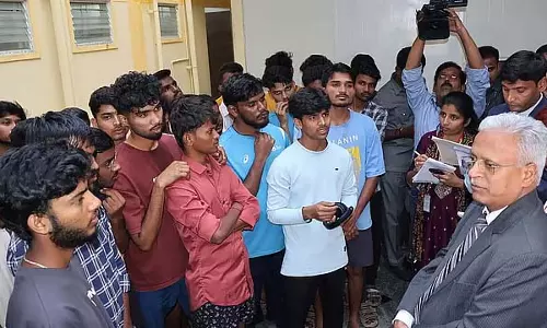 Bengaluru : लोकायुक्त ने सरकारी छात्रावासों का किया निरीक्षण Bengaluru : लोकायुक्त ने सरकारी छात्रावासों का किया निरीक्षण