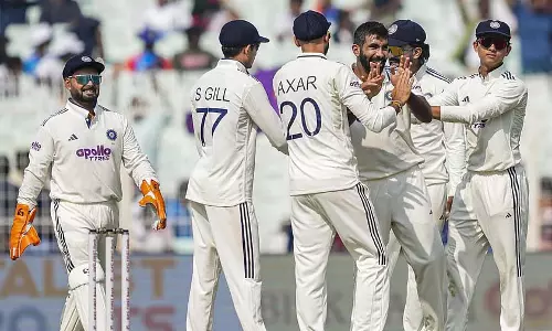 India vs South Africa : बुमराह और सिराज ने मेहमान टीम को परेशान किया India vs South Africa : बुमराह और सिराज ने मेहमान टीम को परेशान किया