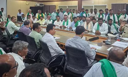 Haveri लैब द्वारा किसानों के साथ धोखाधड़ी: न्यायिक जांच की मांग Haveri लैब द्वारा किसानों के साथ धोखाधड़ी: न्यायिक जांच की मांग