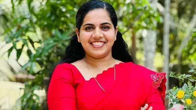 Kerala: आर्य राजेंद्रन ने सीपीएम से राजधानी छोड़ने की अनुमति मांगी Kerala: आर्य राजेंद्रन ने सीपीएम से राजधानी छोड़ने की अनुमति मांगी