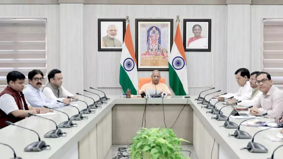 Lucknow: डेटा आधारित प्रणाली ने बदली यूपी की प्रशासनिक कार्यशैली Lucknow: डेटा आधारित प्रणाली ने बदली यूपी की प्रशासनिक कार्यशैली