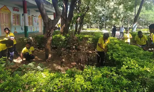 Mangalagi सरकारी स्कूल ग्रीन: बच्चे खुद बनाते हैं एक आकर्षक स्कूल Mangalagi सरकारी स्कूल ग्रीन: बच्चे खुद बनाते हैं एक आकर्षक स्कूल