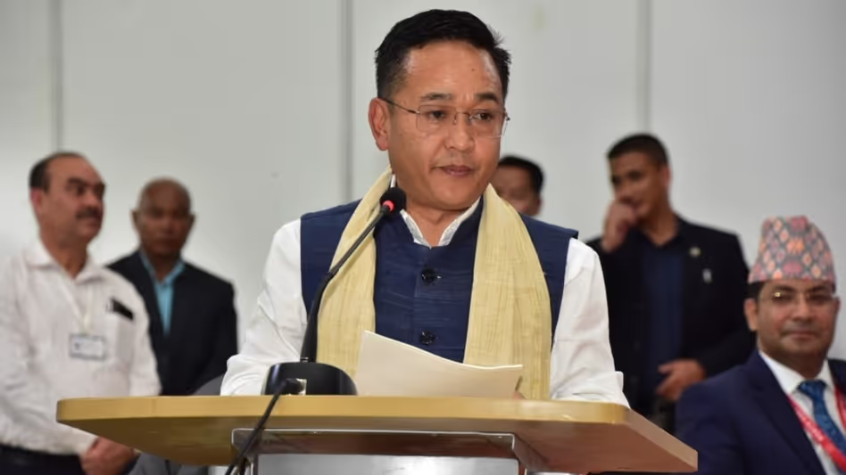 Sikkim के सीएम प्रेम सिंह तमांग नाक से खून बहने के बाद अस्पताल में भर्ती, हालत स्थिर