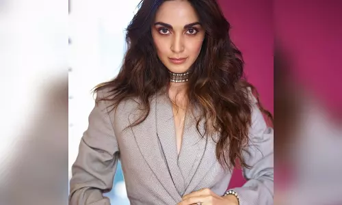 Kiara Advani ने कबीर सिंह की सह-कलाकार कामिनी कौशल को श्रद्धांजलि दी Kiara Advani ने कबीर सिंह की सह-कलाकार कामिनी कौशल को श्रद्धांजलि दी