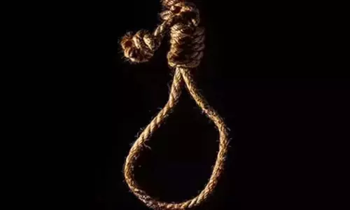 Police constable ने फांसी लगाकर आत्महत्या की