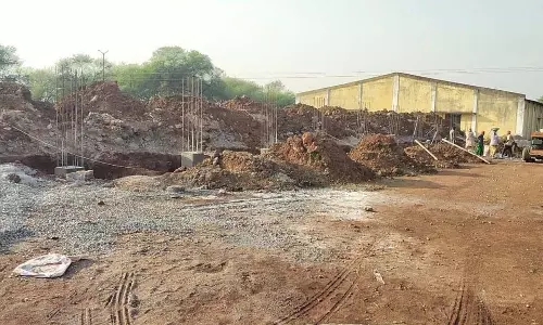 धान खरीदी शुरू होने को तैयार, लेकिन आरंग उपार्जन केंद्र में तैयारी ‘शून्य’