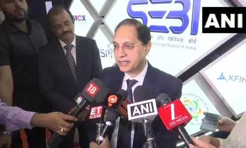 IITF 2025 में SEBI प्रमुख तुहिन कांत पांडे ने निवेशकों की जागरूकता पर जोर दिया