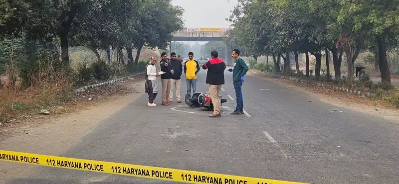 Rohtak पुलिस ने मुठभेड़ के बाद दोहरे हत्याकांड के आरोपी को पकड़ा Rohtak पुलिस ने मुठभेड़ के बाद दोहरे हत्याकांड के आरोपी को पकड़ा