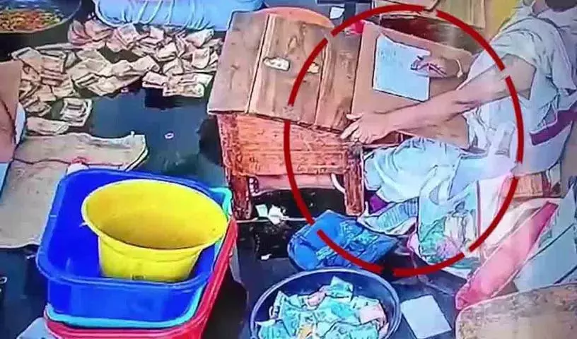 Parakamani चोरी मामले में शिकायतकर्ता की रेलवे ट्रैक पर संदिग्ध मौत Parakamani चोरी मामले में शिकायतकर्ता की रेलवे ट्रैक पर संदिग्ध मौत