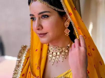 Raashi Khanna ने साझा किया 120 बहादुर के गाने के लिए अपने लुक की मेहनत Raashi Khanna ने साझा किया 120 बहादुर के गाने के लिए अपने लुक की मेहनत