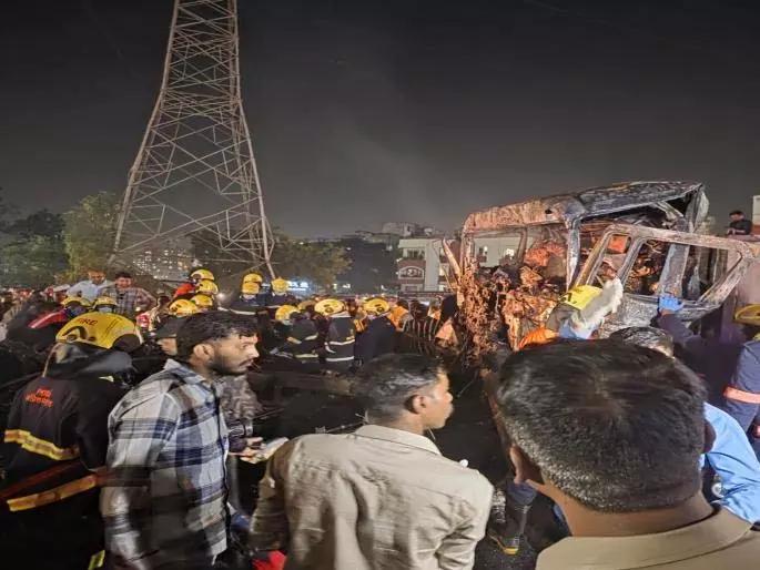 Navale Bridge पर दुर्घटना में चिखली के युवक की मौत, परिवार शोक में डूबा Navale Bridge पर दुर्घटना में चिखली के युवक की मौत, परिवार शोक में डूबा