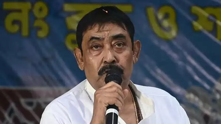 SIR पर अनुचित टिप्पणी को लेकर अनुब्रत विवादों में SIR पर अनुचित टिप्पणी को लेकर अनुब्रत विवादों में
