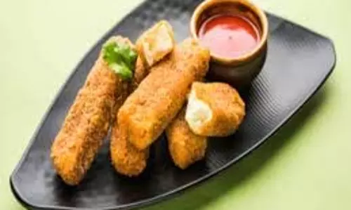 Cheesy Veg Fingers Recipe: मिनटों में बनाएं घर की क्रिस्पी और चीजी वेज फिंगर्स