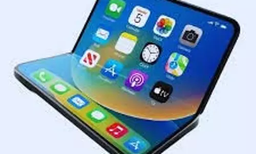 Apple Foldable iPhone: Apple के पहले फोल्डेबल iPhone में मिलने वाला है ये बड़ा अपग्रेड, लीक में हो गया बड़ा खुलासा Apple Foldable iPhone: Apple के पहले फोल्डेबल iPhone में मिलने वाला है ये बड़ा अपग्रेड, लीक में हो गया बड़ा खुलासा