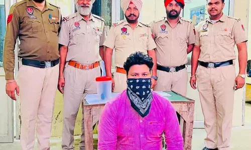Amritsar ग्लॉक पिस्तौल और गोला-बारूद के साथ युवक गिरफ्तार
