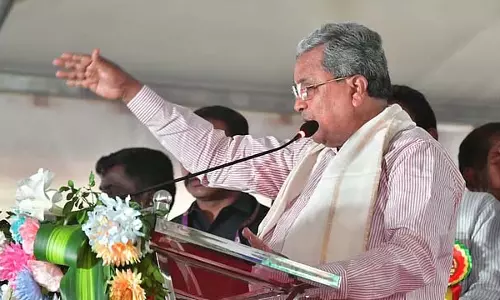 गन्ना किसानों के नाम पर ट्रैक्टरों में आग लगाने की घटना: राज्य सरकार ने दिए जांच के आदेश गन्ना किसानों के नाम पर ट्रैक्टरों में आग लगाने की घटना: राज्य सरकार ने दिए जांच के आदेश