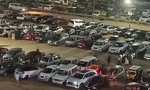 IT कंपनियों के परिसर में पार्किंग: भुगतान प्रणाली लागू करने का अनुरोध IT कंपनियों के परिसर में पार्किंग: भुगतान प्रणाली लागू करने का अनुरोध